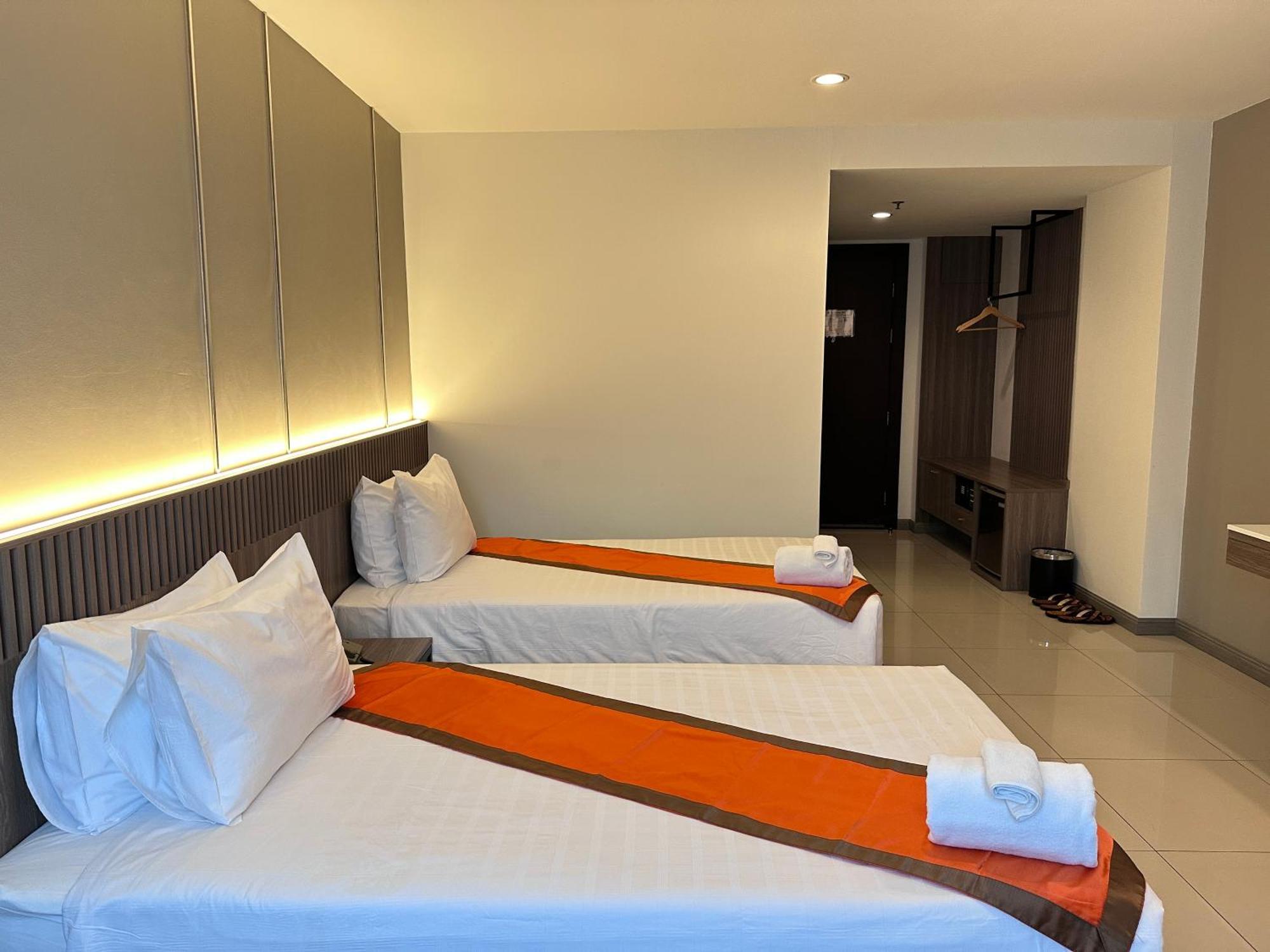 Crystal Suvarnbhumi Airport 4*